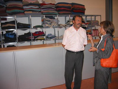 El Casal Maranyosa ofereix servei de dutxa i rober gestionat per Càritas i Creu Roja.