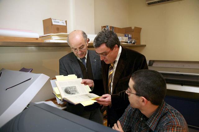 Arts Gràfiques Bobalà, amb seu a Lleida, va editar 200 llibres l'any 2006.