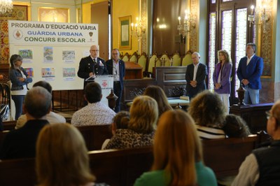 L'acte ha estat presidit per l'alcalde en funcions, Miquel Pueyo, i l'intendent de la Guàrdia Urbana, Josep Ramon Ibarz.