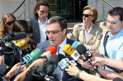 Ros: "Avui celebrem la gran festa de la democràcia".