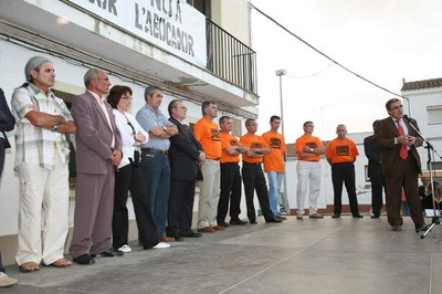 La constitució de la nova junta ha tingut lloc a la plaça major de Sucs..