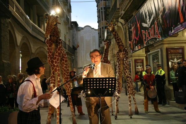El paer en cap ha llegit "Molt lluny d'aquí"