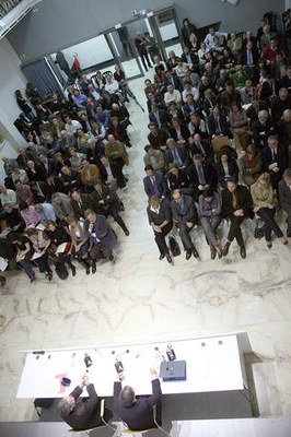 "El lloc de Lleida a Catalunya" ha estat el títol de la conferència de l'alcalde, que s'ha celebrat a la sala Alfred Perenya de l'IMAC..