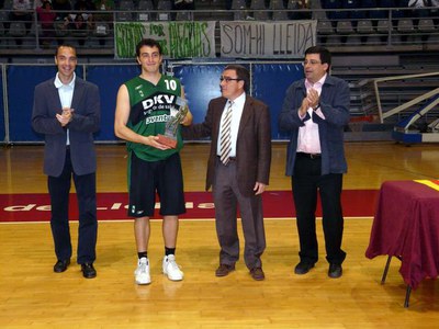 Els jugadors badalonistes han guanyat el campionat.