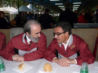 L'alcalde de Huesca, Fernando Elboj, ha visitat l'Aplec.