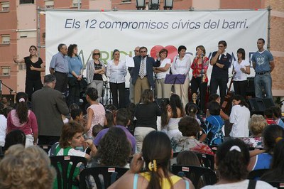 La Festa del Civisme ha aplegat centenars de veïns a la plaça de Barcelona.