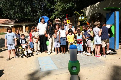 El nou joc infantil està instal·lat al Parc Anna Mari dels Camps Elisis.
