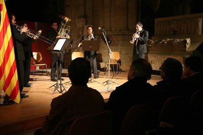 Forvmbrass ha actuat en el decurs de l'acte..