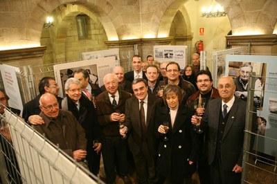 Les fotografies de Gómez-Vidal i Porta mostren alguns dels moments més destacats de la història recent de l'esport lleidatà.  El paer en cap ha presi….