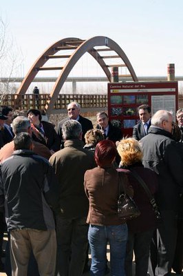 Josep Puxeu, secretari d'estat de Medi Rural i Aigua, i l'alcalde de Lleida, Àngel Ros, han inaugurat oficialment el Camí del Riu, que esdevé una nov….