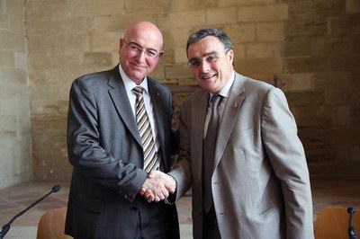 El conseller de Cultura, Joan Manel Tresserras i l'alcalde de Lleida, Àngel Ros, han formalitzat la creació de l'ens comú d'impuls del Turó de la Seu….