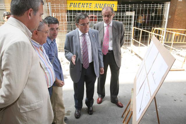 A la visita també hi han assistit el sotsdelegat del govern, José ángel Flores i el regidor Joan Gómez.