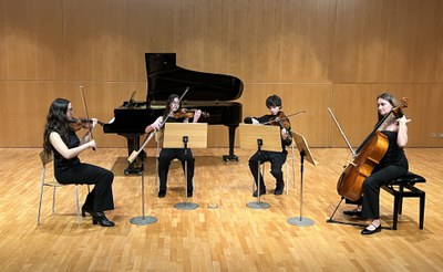 El programa inclou classes magistrals de piano, trombó, cant, guitarra, trompa, viola, música de cambra i contrabaix, impartides per professionals de….