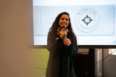 L'ambaixadora Ares Gratal, cantant i compositora, ha posat música a la trobada amb la interpretació de la nadala “Perquè és Nadal”.