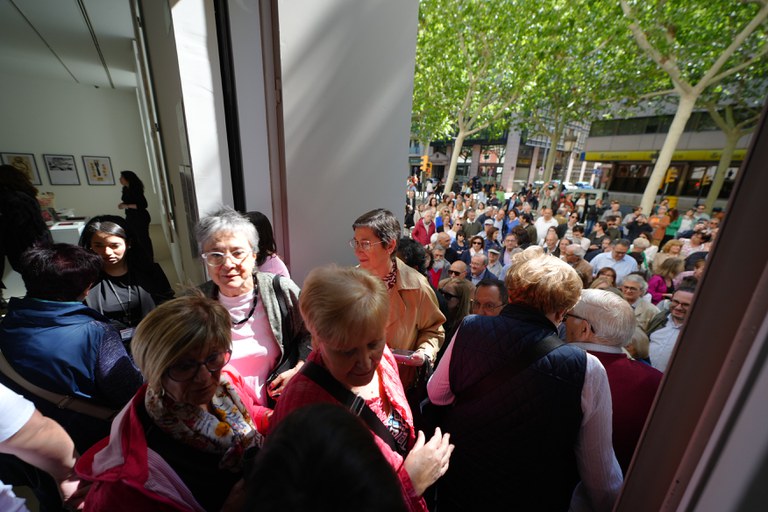 Gran expectació a les portes del nou MORERA