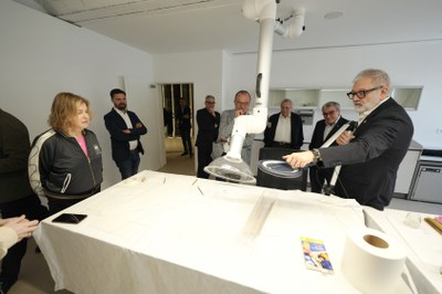 Els quatre darrers alcaldes de Lleida han pogut descobrir el nou equipament cultural.