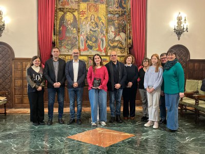 La direcció i professorat del Conservatori han volgut acompanyar la becada, exalumna del centre.