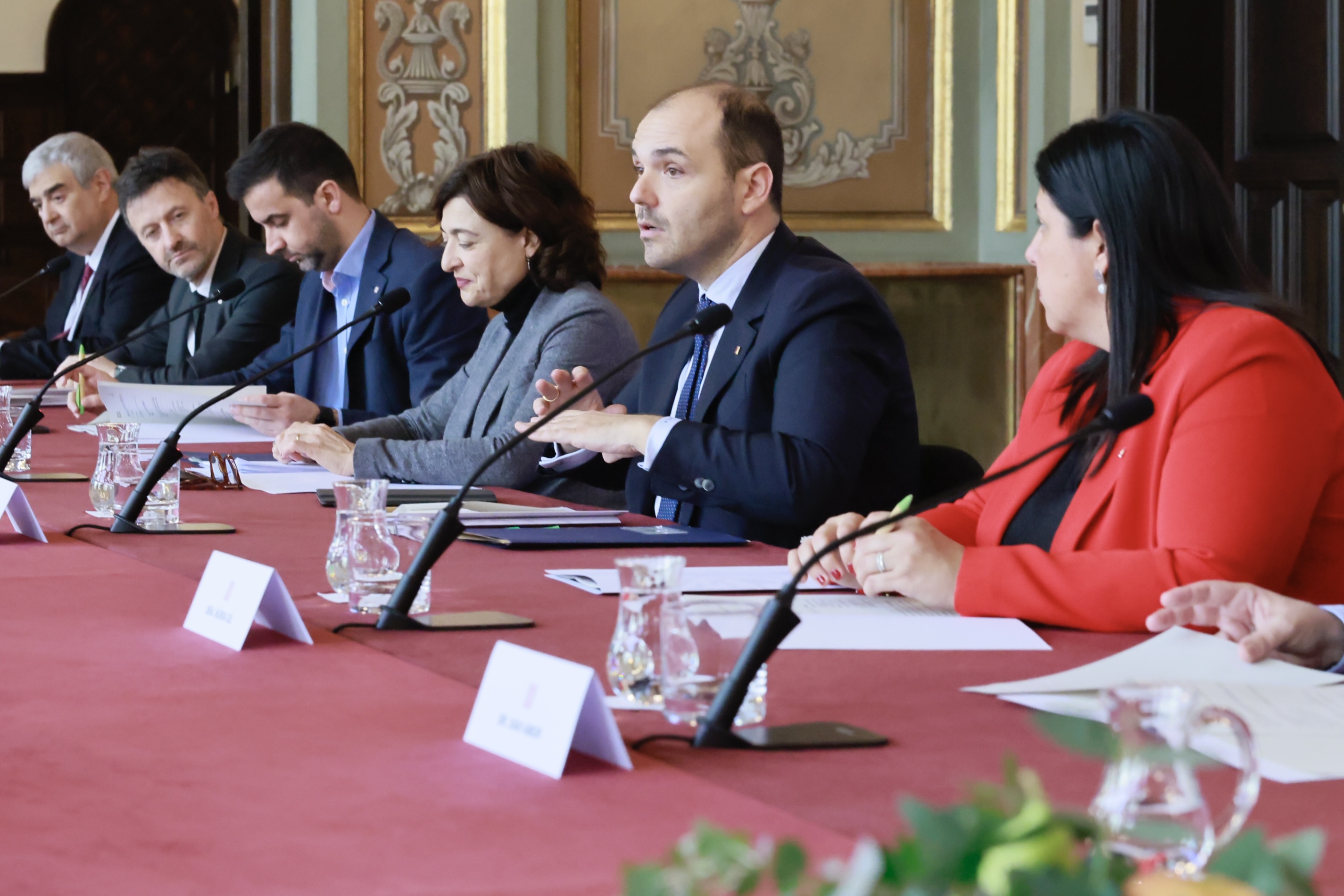 Intervenció del conseller durant la reunió