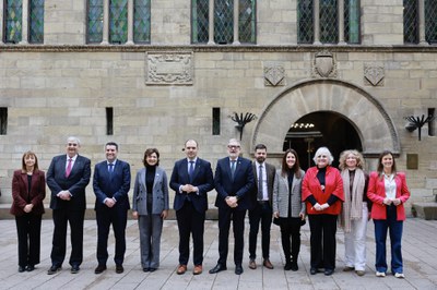 Foto de grup dels representants de totes dues administracions.