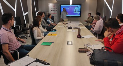 Càpsula formativa de la Paeria per aprendre a presentar una idea, empresa o projecte empresarial en pocs minuts..