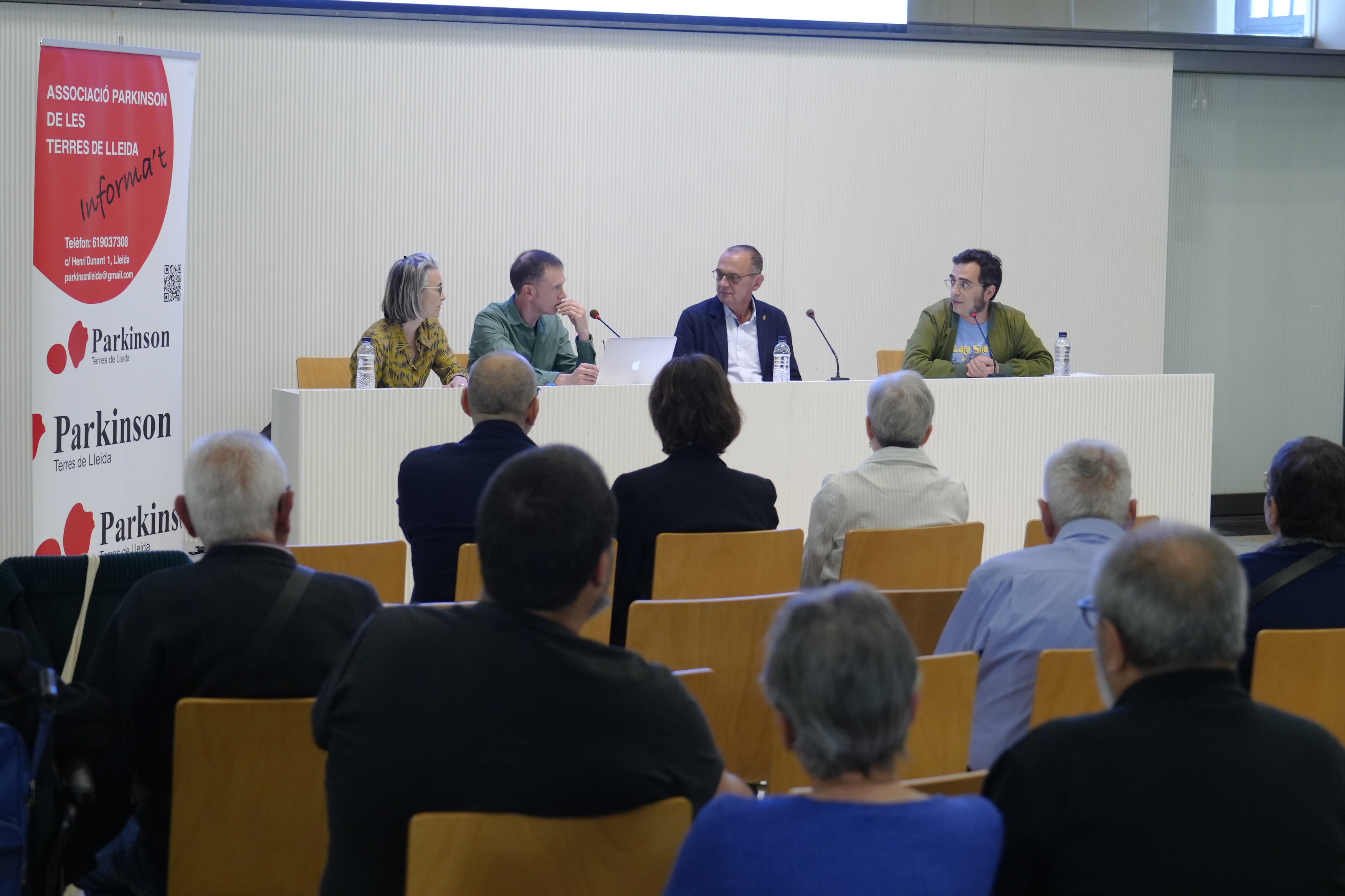 La sala Alfred Perenya ha acollit els actes amb motiu del Dia Mundial del Parkinson, que ha organitzat l'Associació Parkinson Terres de Lleida amb la Paeria.