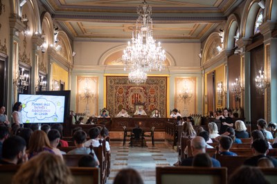 Al Plenari hi participen més d'un centenar d'infants i adolescents.