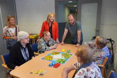 L'objectiu del projecte és millorar les capacitats cognitives de les persones grans.