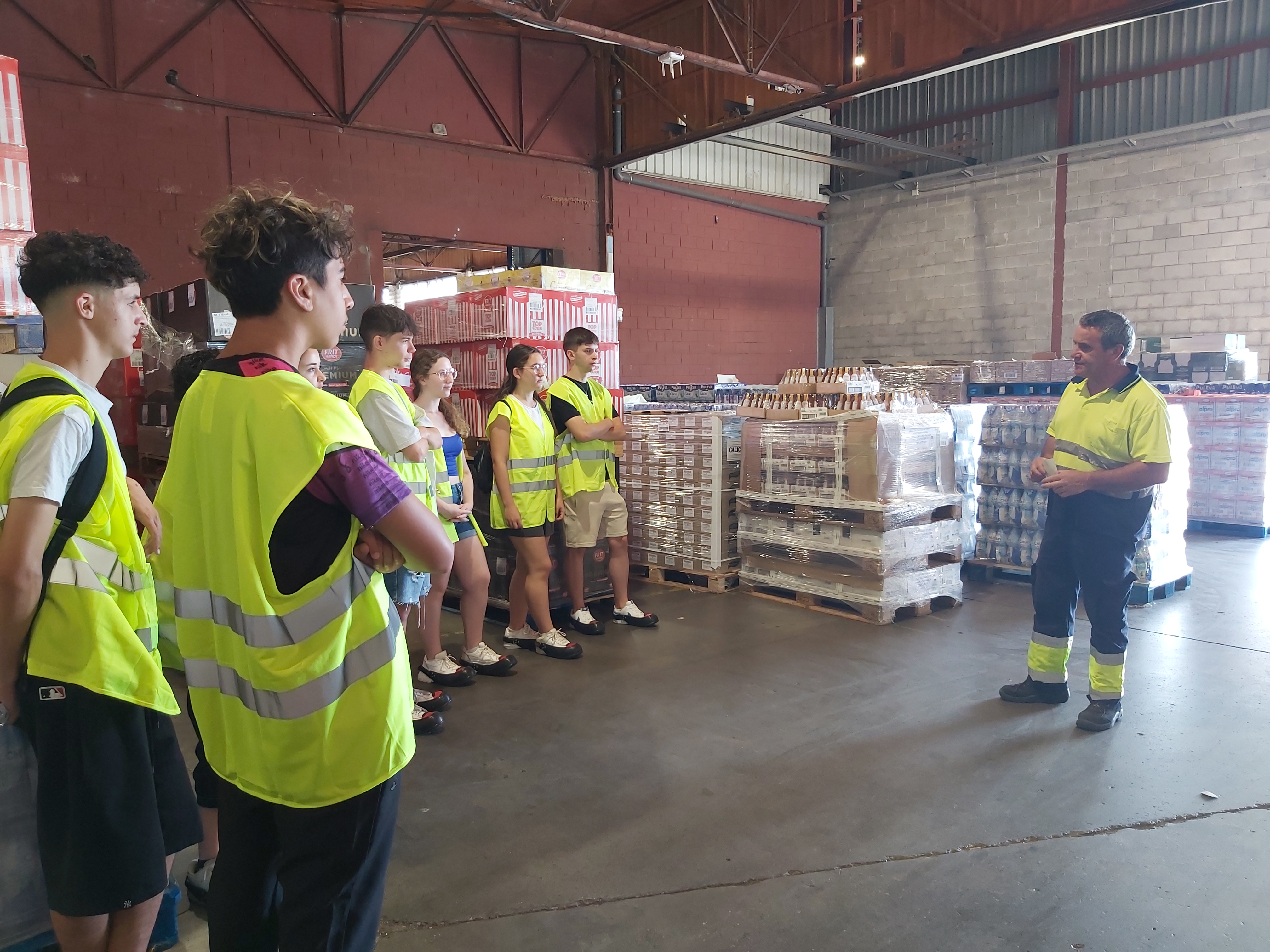 Joves assisteixen a una de les formacions de "Posa't en marxa" (imatge d'arxiu)