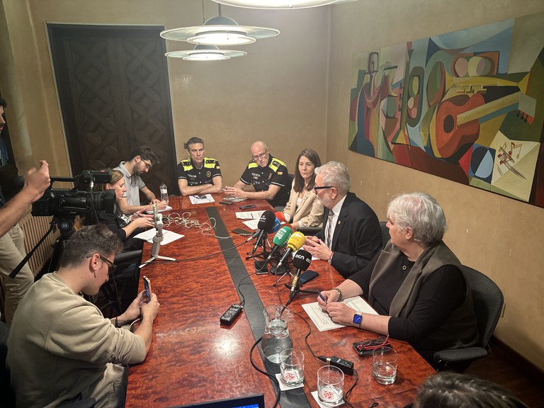 El paer en cap, Fèlix Larrosa, ha explicat que la Guàrdia Urbana es dotarà de 18 nous agents aquest 2024