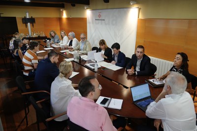 L'alcalde ha presidit la constitució de les Comissions. A la imatge, la de Bon Govern i Especial de Comptes..