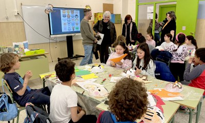 Prop de 200 nens i nenes participen en els Casals municipals que es fan a les escoles de Pardinyes, Joan XXIII i Camps Elisis, que posen en valor el ….