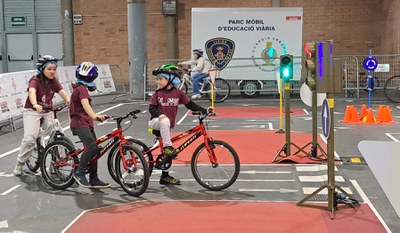 El parc mòbil d'Educació Viària, de la Guàrdia Urbana, a Cucalòcum i Cuaesport..