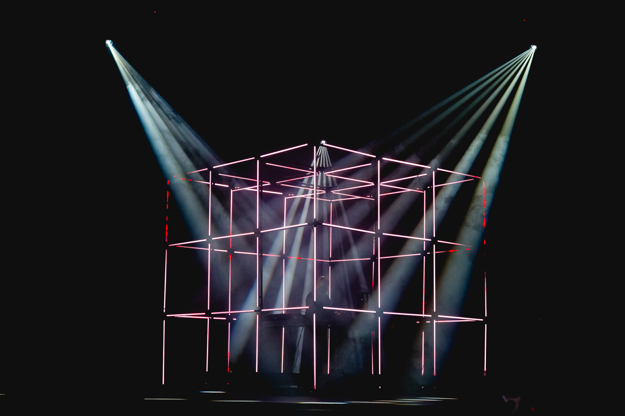 UNER x NIN3S presenta CHRYSALIS, un espectacle de nova generació amb electrònica, a l'Auditori