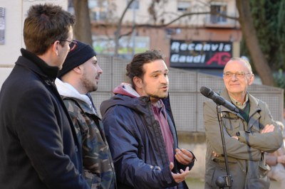 Els dos artistes de la cooperativa TransformaREM que s'encarregaran de la realització del mural.