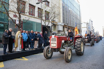 Desfilada de les carrosses, els carros i les cavalleries dels Tres Tombs de Lleida.