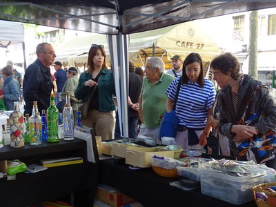 El Mercat de la Rambla és un model renovat que, des del setembre del 2021, incentiva i dinamitza l’activitat dominical en aquesta zona de la ciutat.