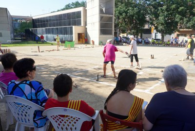 El torneig de bitlles catalanes ha estat la primera de les activitats d'avui de la festa major de Balàfia..