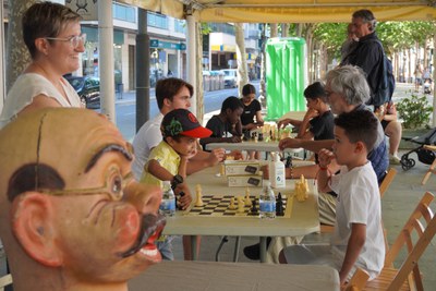 Els jocs d'escacs van cridar l'atenció de la canalla a la Festa Major de Noguerola-Estació-Segre.