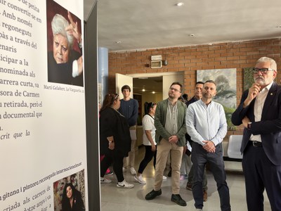 El Centre Cívic de la Mariola acull una exposició fotogràfica sobre la història del poble gitano.