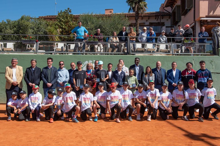 Un cop disputades les finals, s’ha procedit a l’acte de lliurament de trofeus
