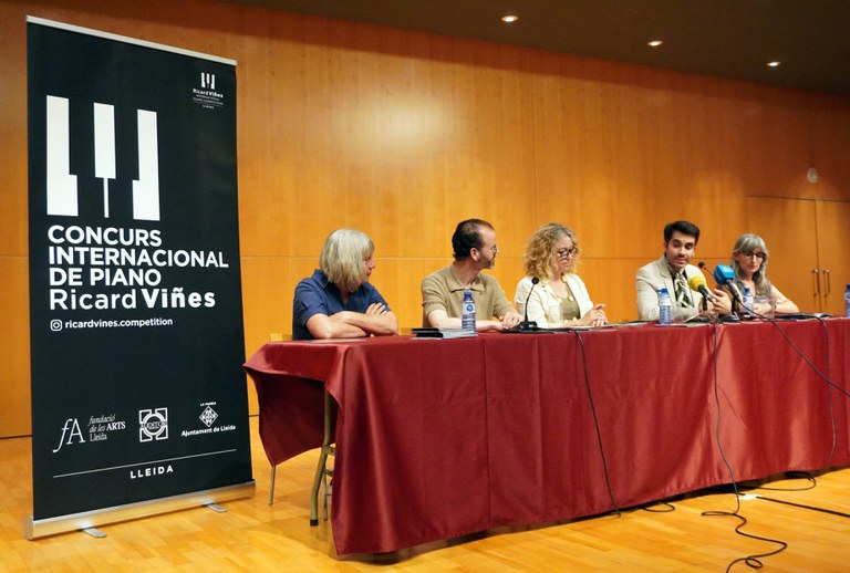 El president del jurat del concurs, Juan Floristán, ha participat en la roda de premsa d'aquest matí a l'Auditori municipal Enric Granados.