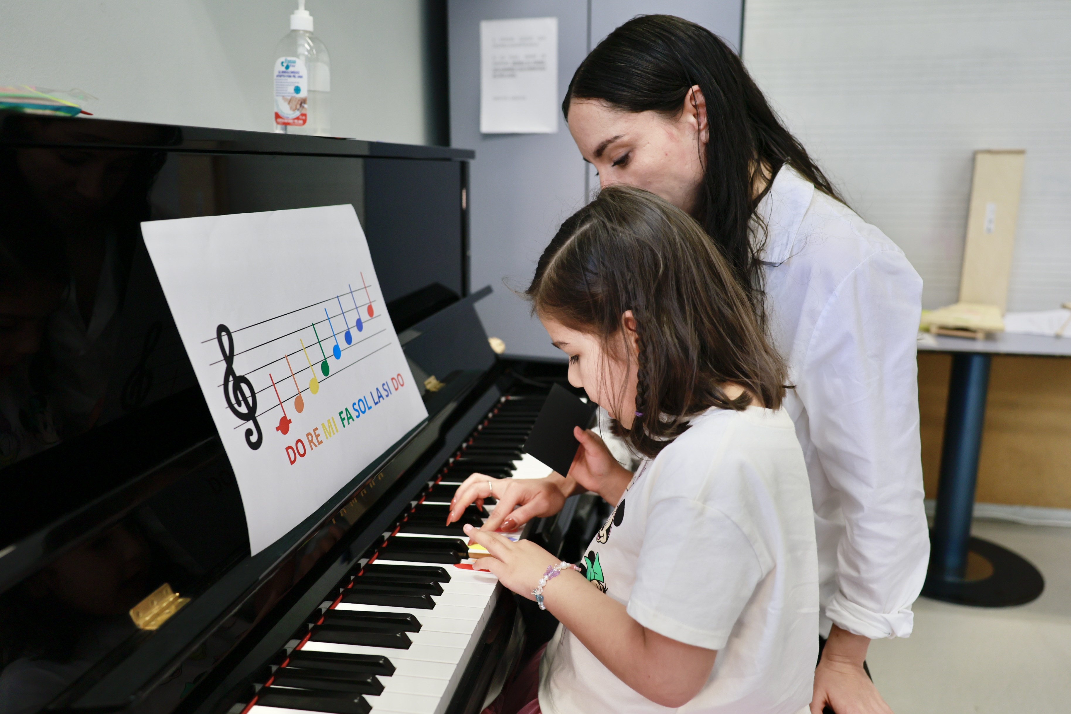 En aquests moments hi participen 5 infants, a més a més d’un que ve d’oient a algunes sessions