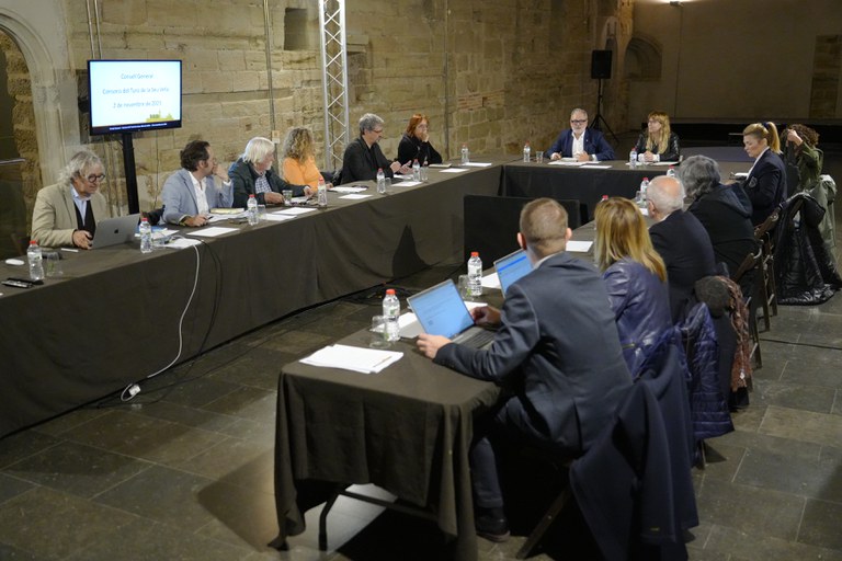 La reunió del Patronat del Consorci de la Seu Vella s'ha fet a la sala de la Canonja.