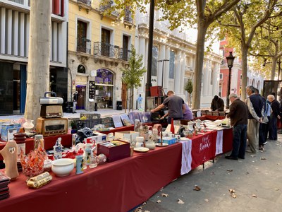 El Mercat de la Rambla, a la nova ubicació, entre els carrers Riquer i Democràcia.