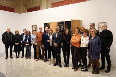 La consellera de Cultura, Natàlia Garriga, acompanyada de l’alcalde de Lleida, Miquel Pueyo, ha presentat avui les noves adquisicions que ha fet el Departament per incrementar la Col·lecció Nacional de la Generalitat de Catalunya.