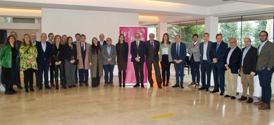 Conferència de l'alcalde, Fèlix Larrosa, en el dinar col·loqui de Fòrum 2001..