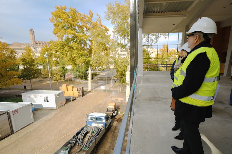 La primera planta comptarà, a més, amb una sala polivalent, amb capacitat per a 230 persones assegudes, per acollir diferents activitats, presentacions, formacions, etc