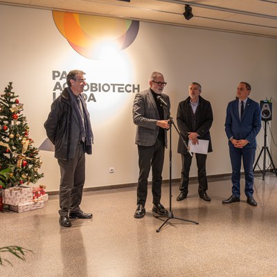 L'alcalde i vicepresident del Parc, Fèlix Larrosa, s'ha adreçats als treballadors i als representants de les empreses amb seu al complex científic de….