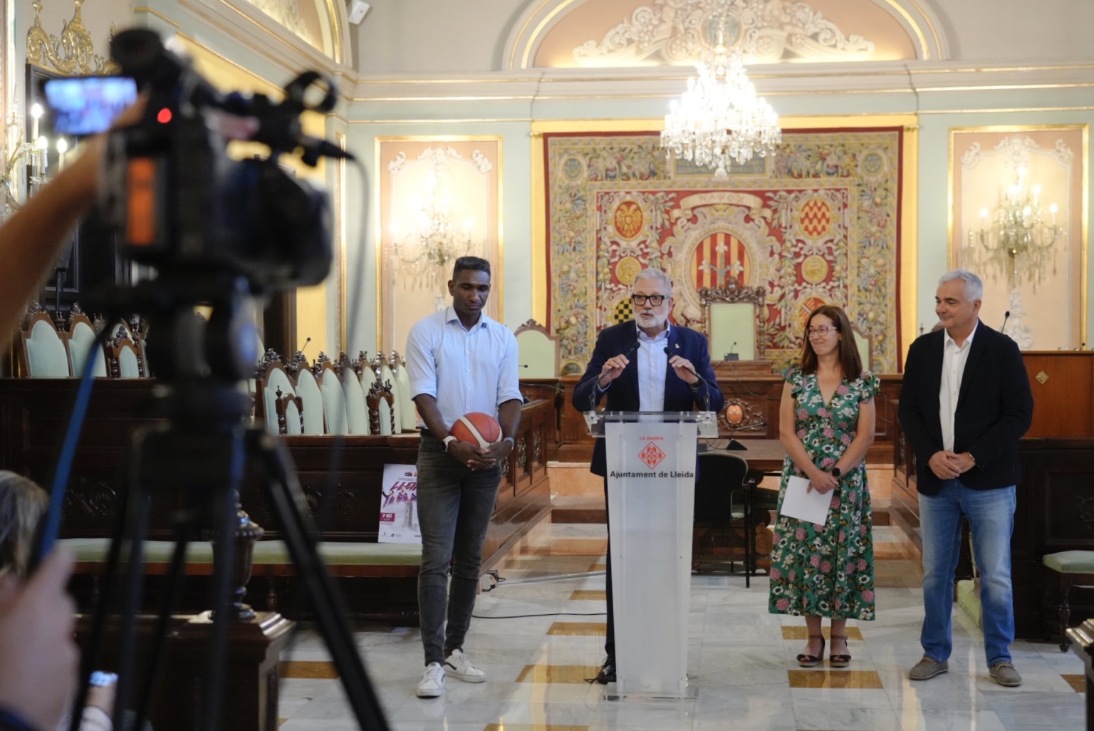 La presentació s'ha realitzat al Saló de Sessions de La Paeria.