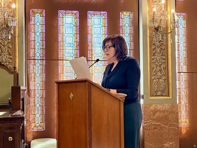 Dolors Pifarré, en representació d’Òmnium Cultural Lleida-Ponent, ha presentat la moció.